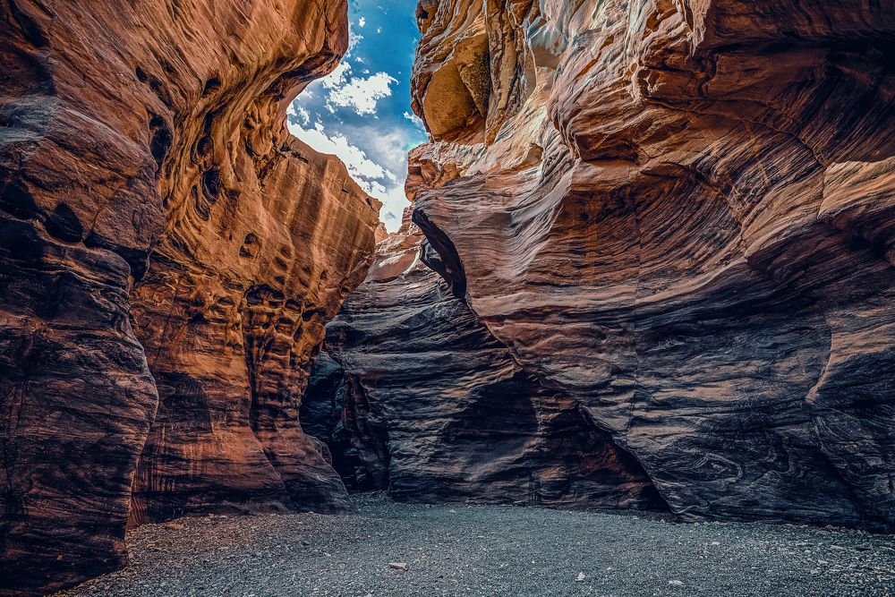 Incredible walls of the Red Canyon