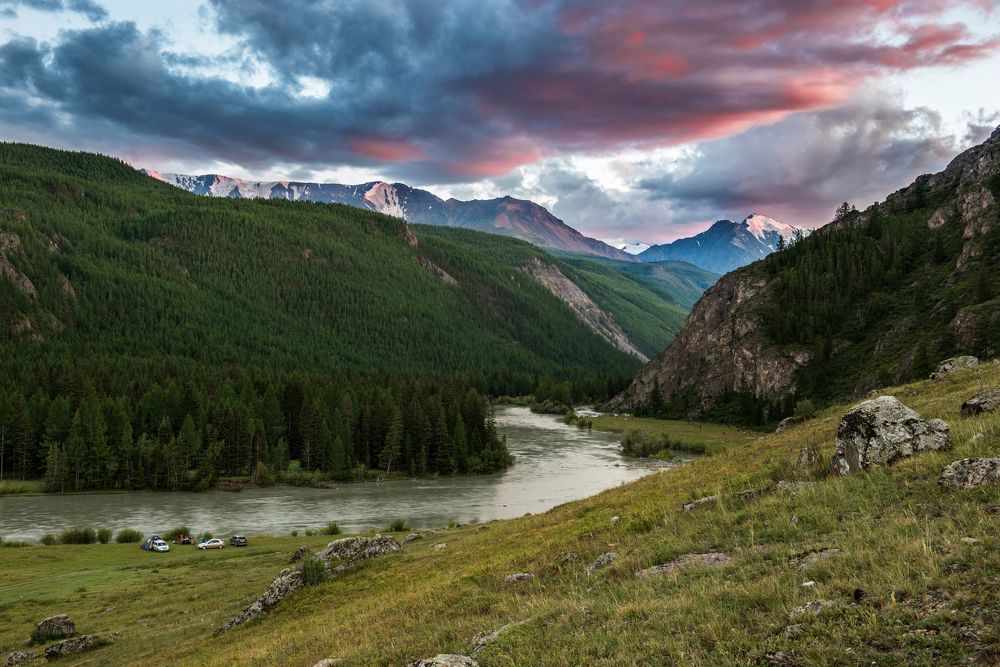 Вечер  у подножия Актру