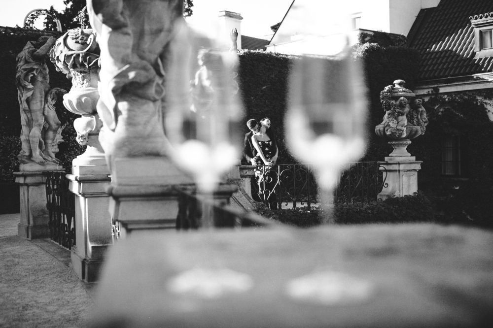 Грация в бокале игристого