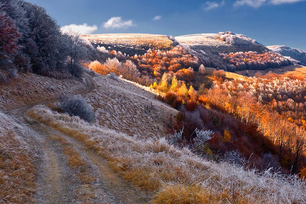 Между двумя сезонами