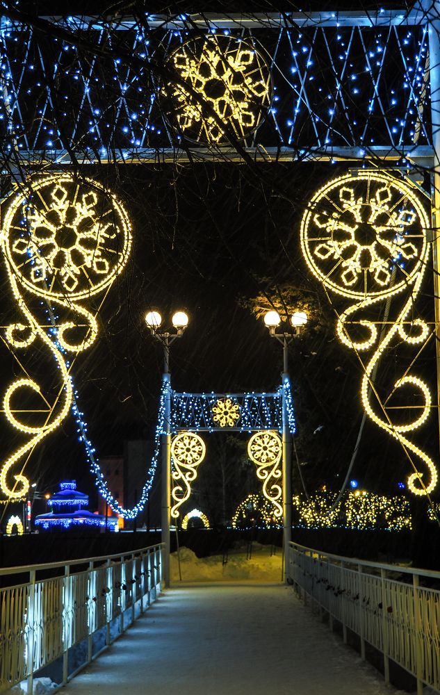 Новогодняя симметрия