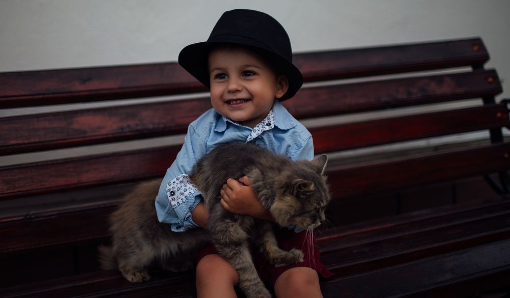 Мальчик с котом!!!