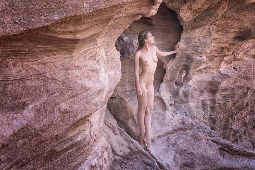 Гранитная Дева