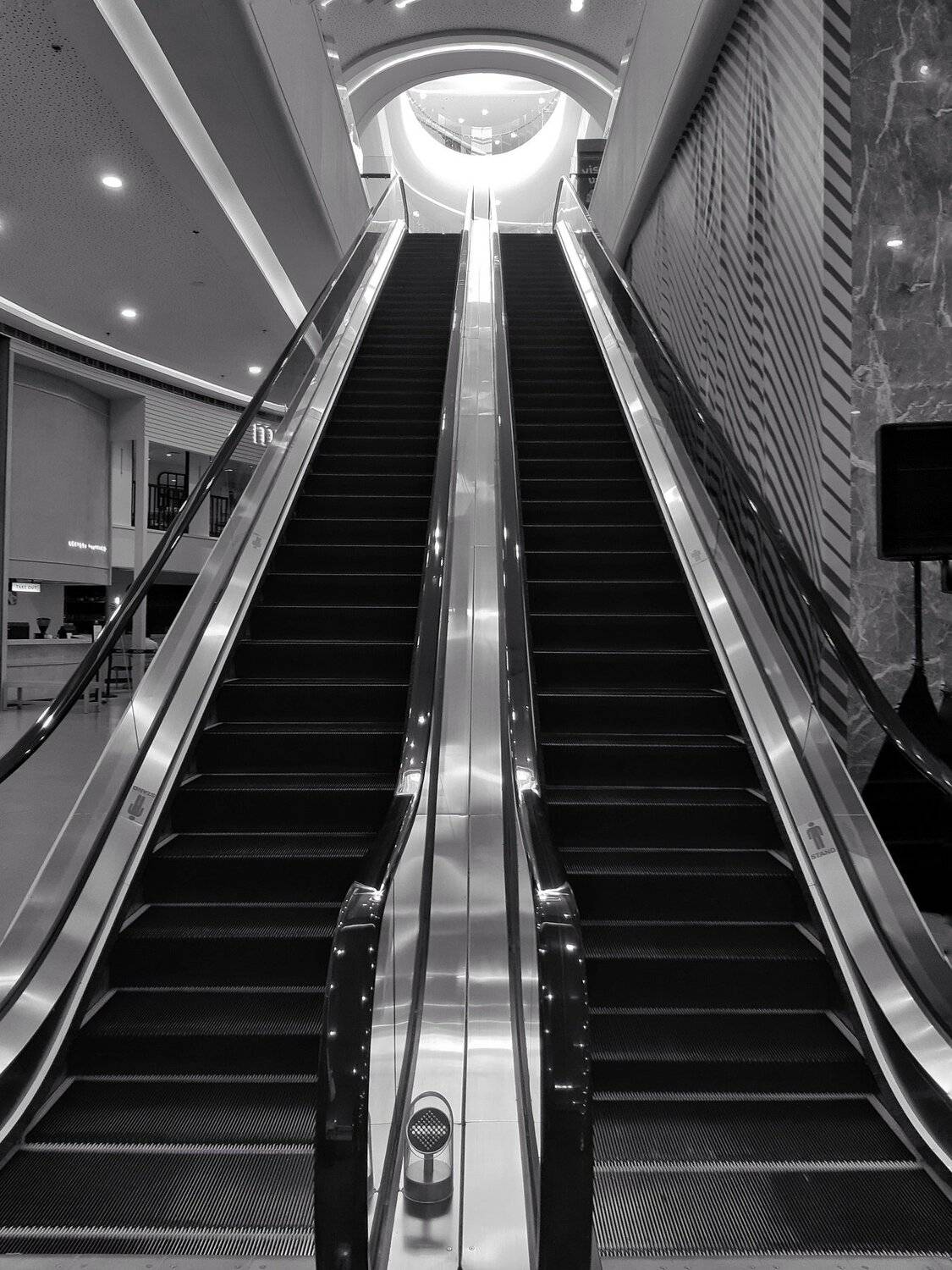 Stareway to emptiness