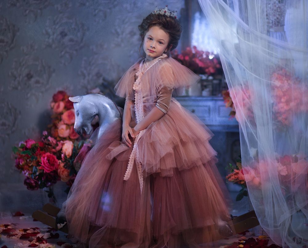 Красавица и чудовище.