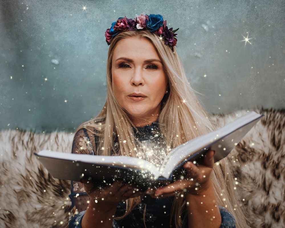 Photograph by Sanda Bogomazova