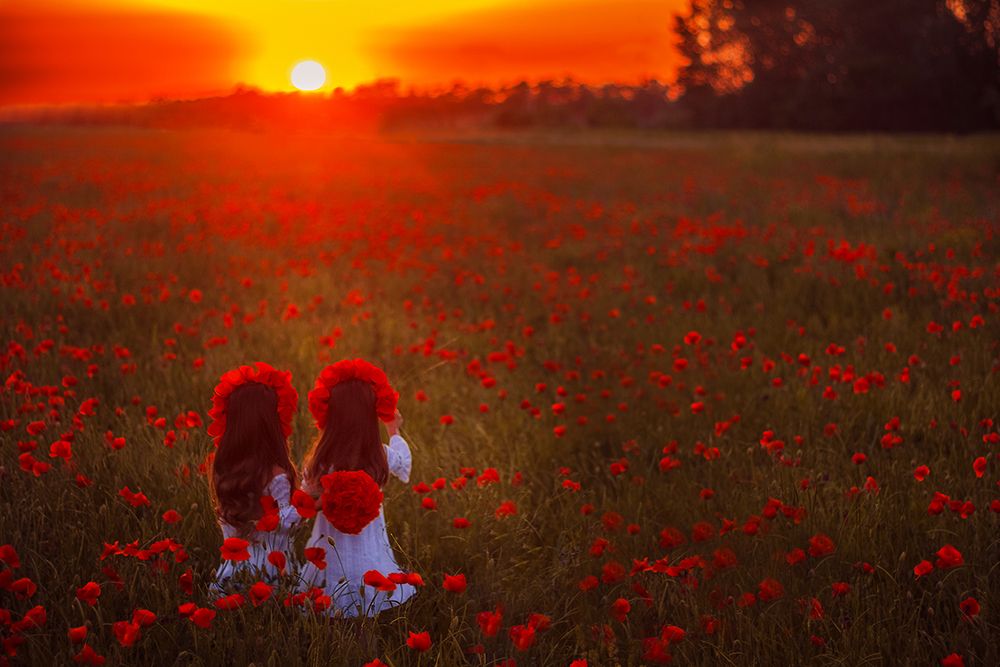 близняшки Ева и Майя