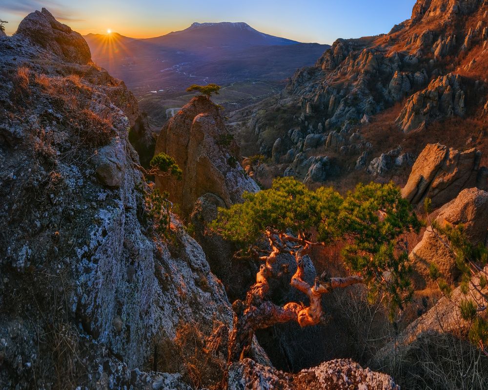 Вечер  в Долине Привидений
