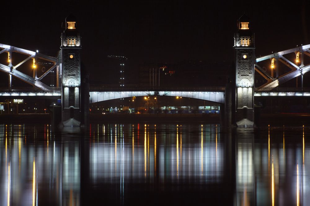Большой охтинский оргАн на водах