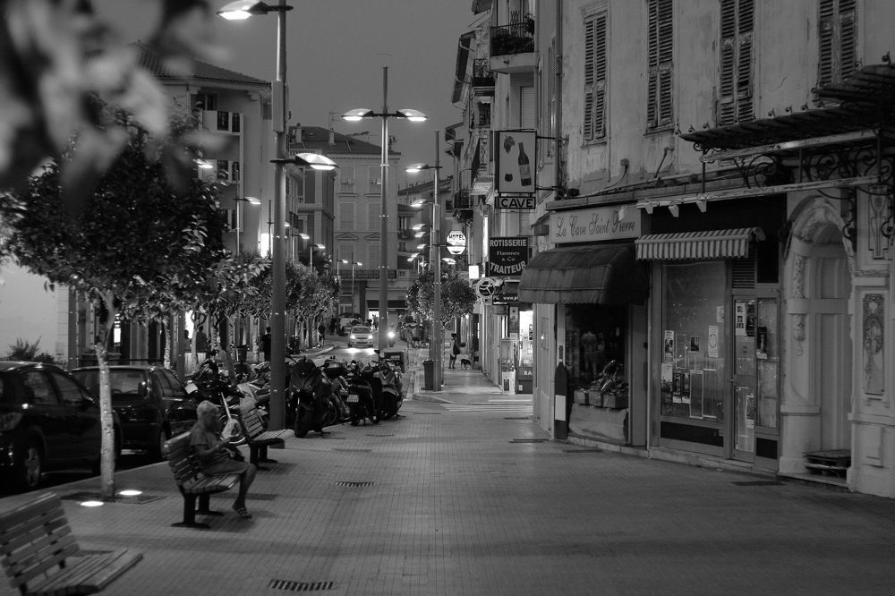 Menton Night