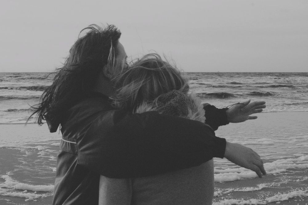 "Сестринская любовь"