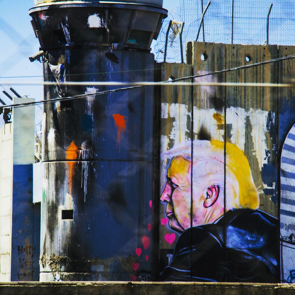 Я только одним глазком...