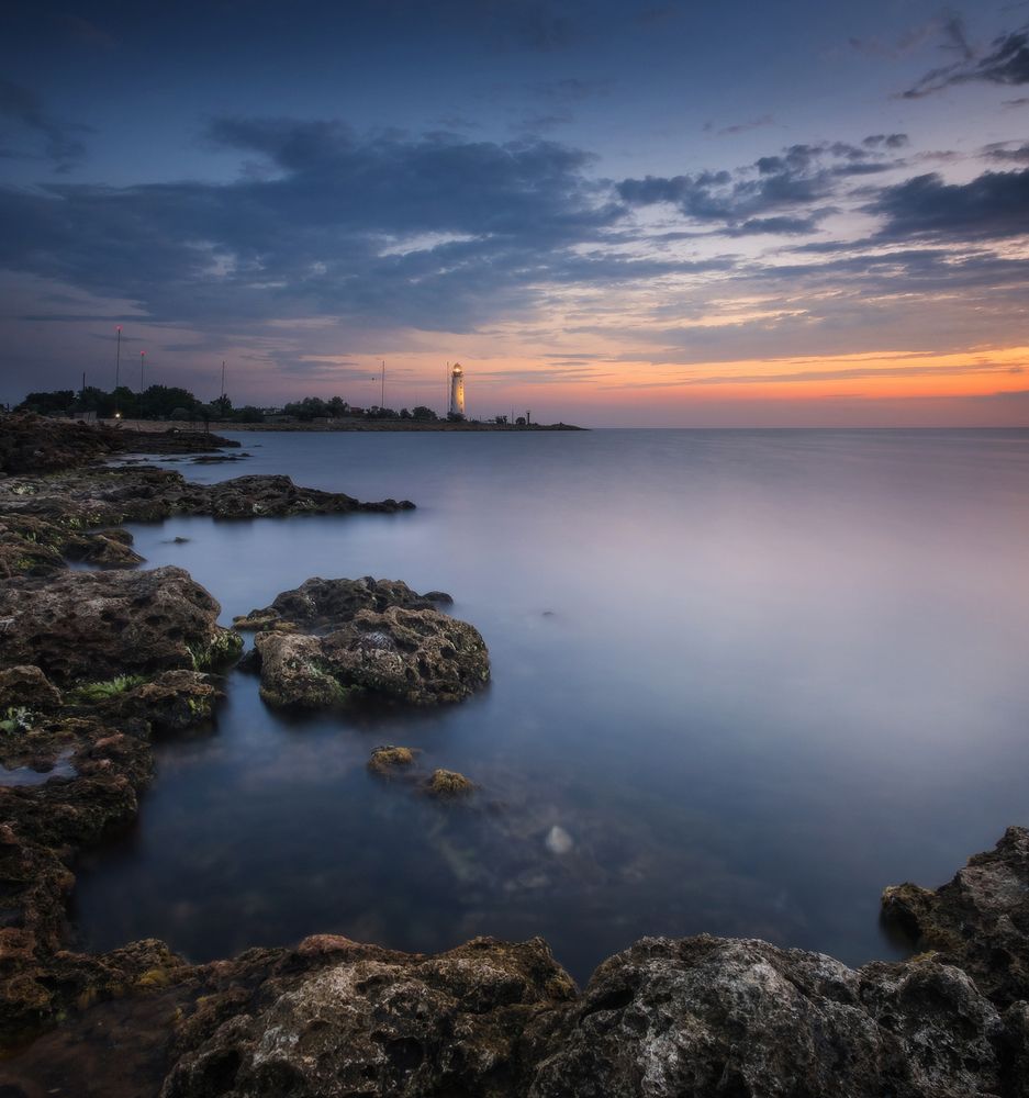 Теплый вечер у маяка