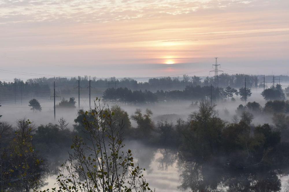 Рассвет наступает на город