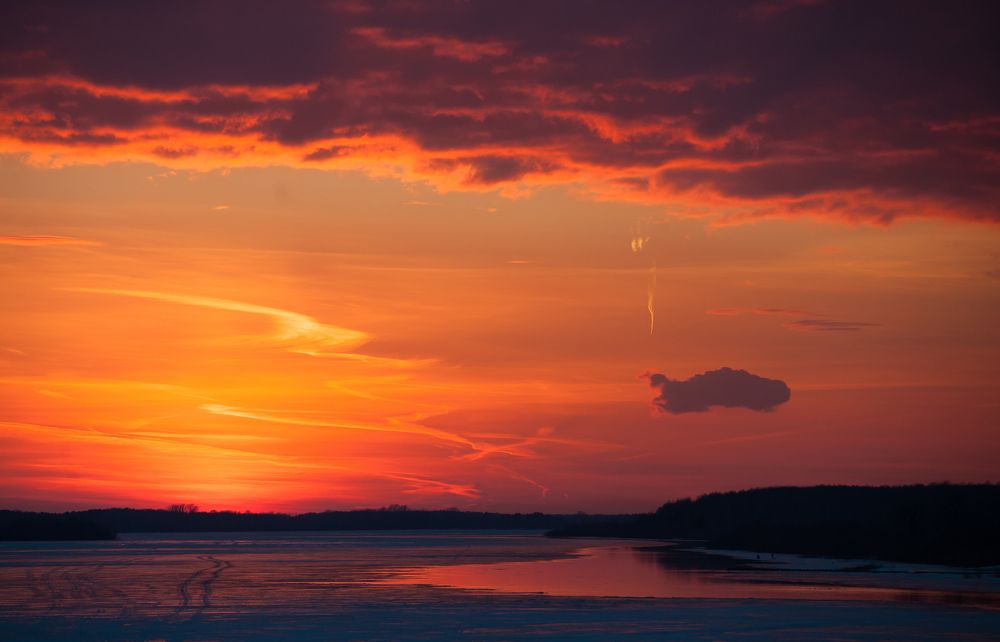 Небо над Волгой. Февраль