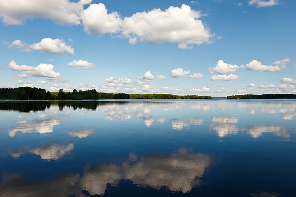 гладь озера