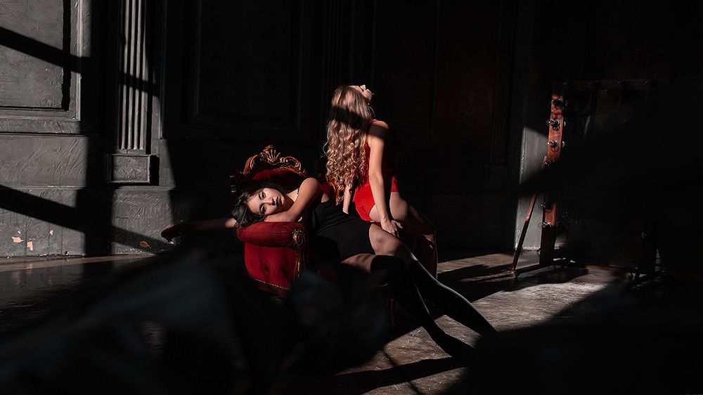 Ангелина и Даша