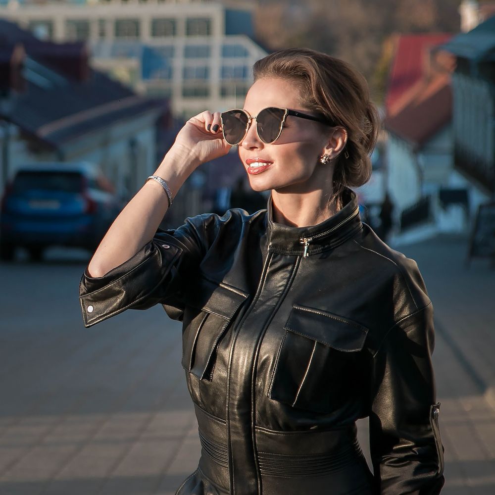 Городская девушка