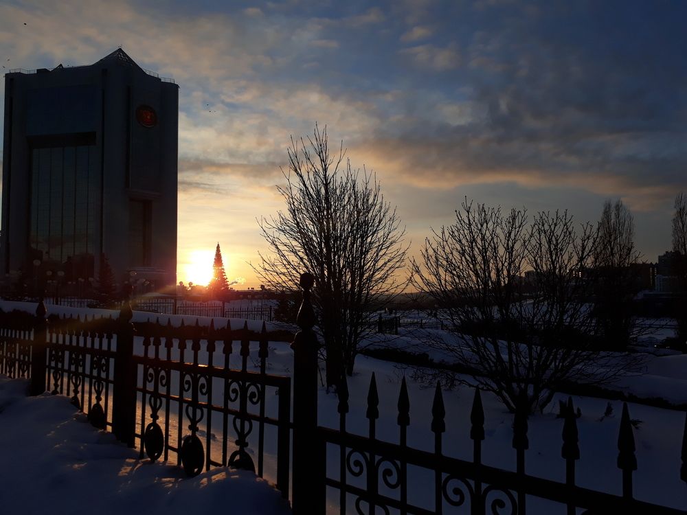 Еще не вечер