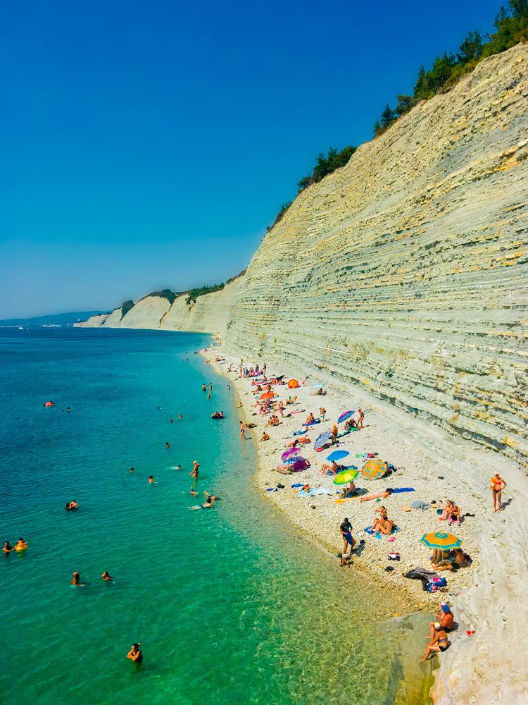 Дикий пляж в Сосновке