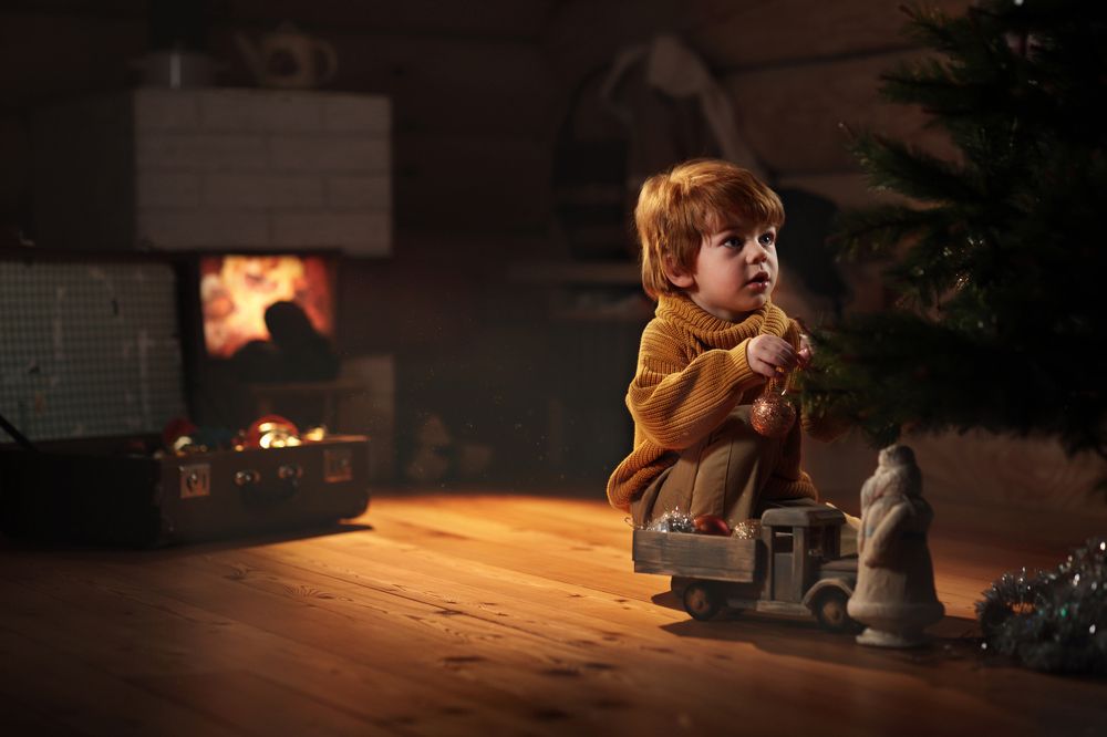 Доставка ёлочных игрушек...