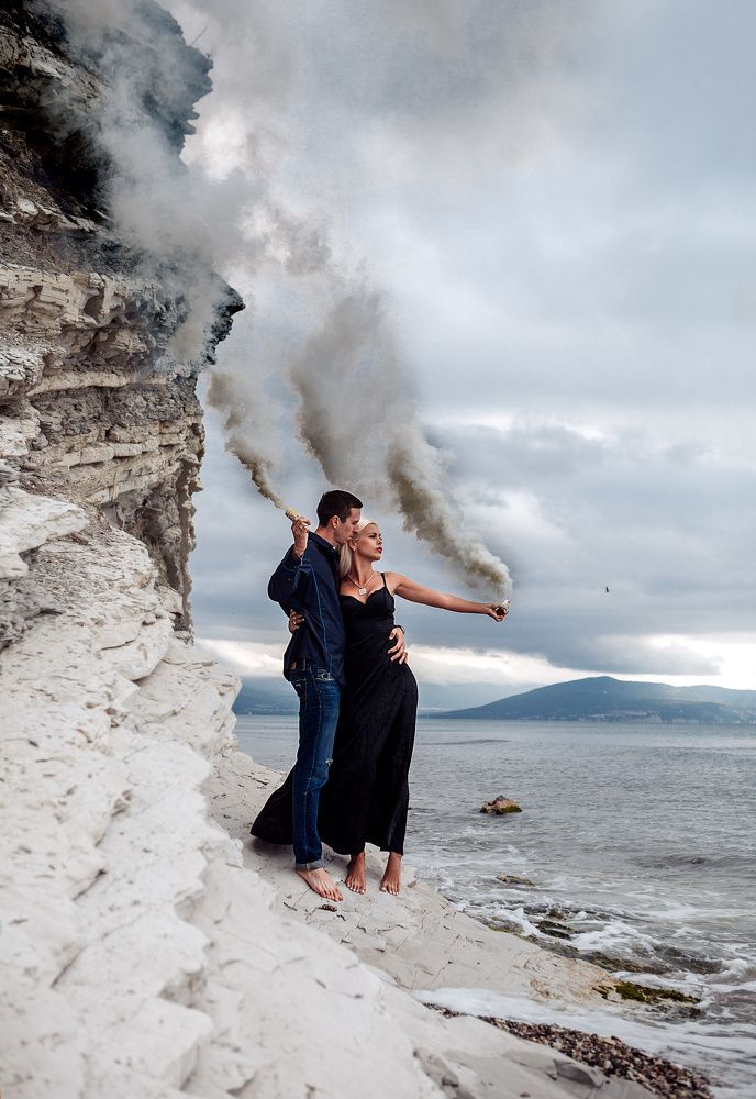 Всем кораблям в море, всем портам, моим друзьям, а также незнакомым мне людям…