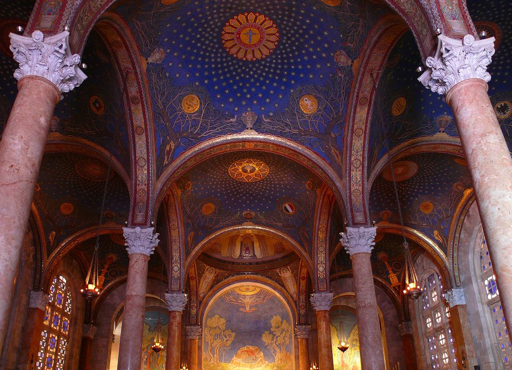 Церковь всех наций