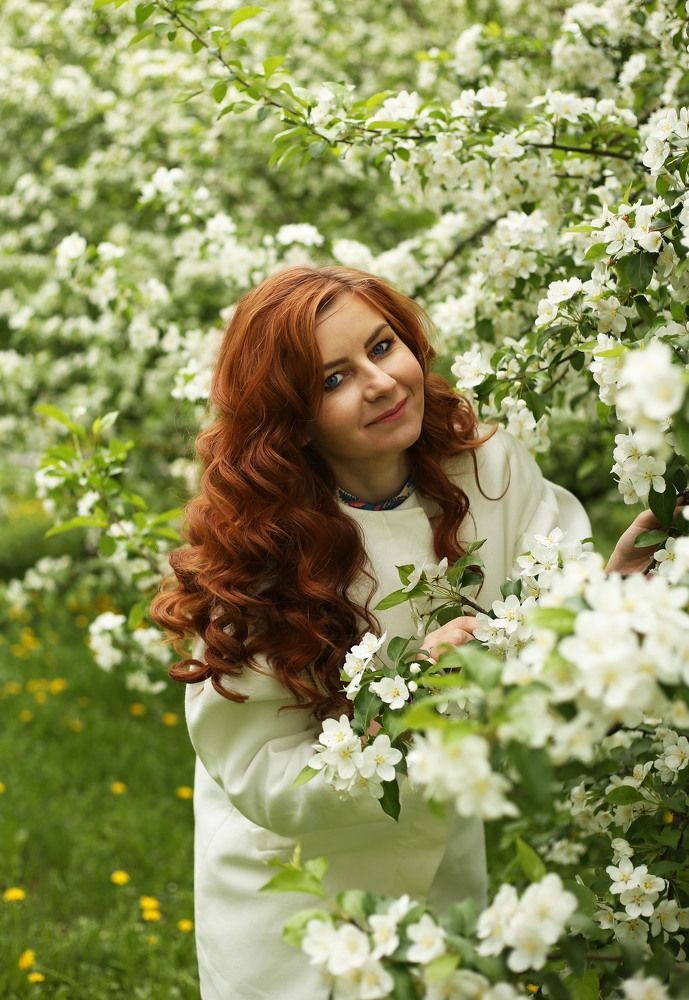 Цветущий май