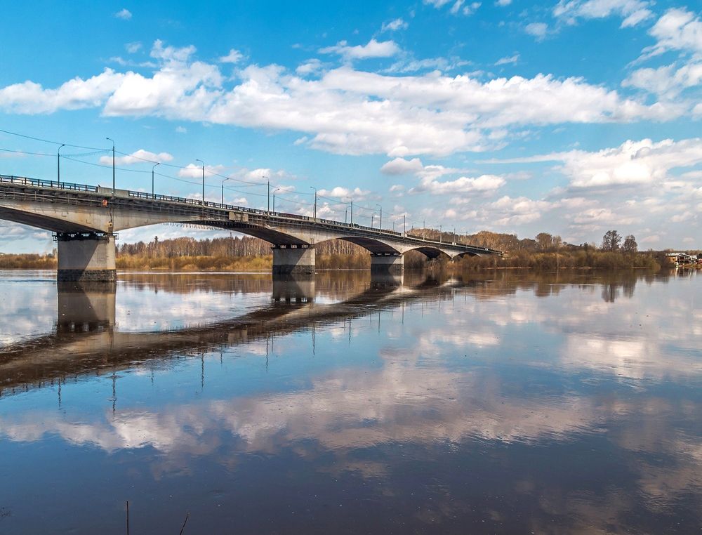 Горизонтальная симметрия