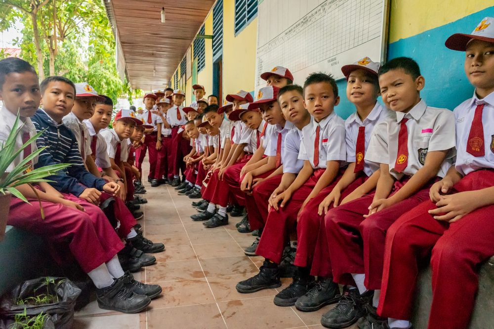 elementary school children in Indonesia