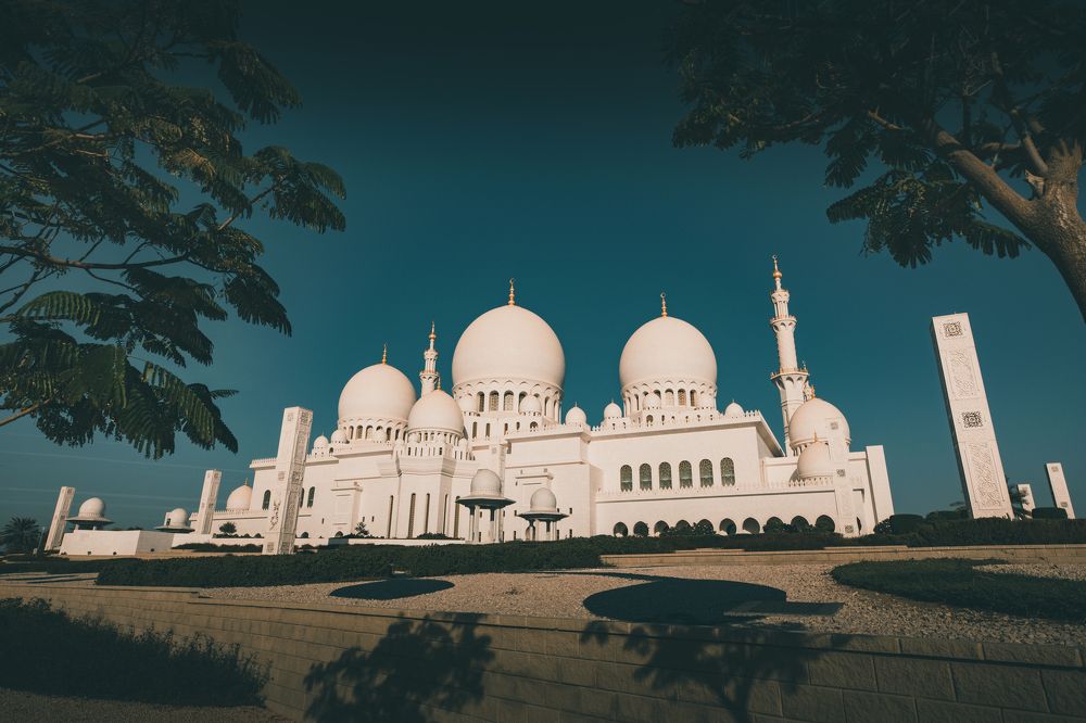 The Sheikh Zayed Grand Mosque in Abu-Dhabi