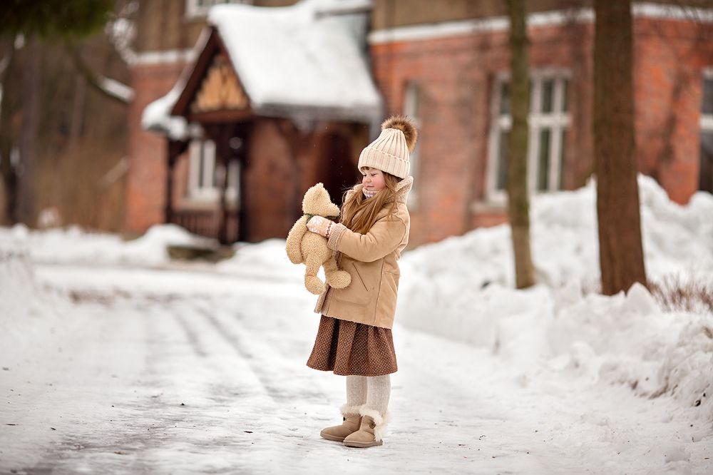 Майя и мишка