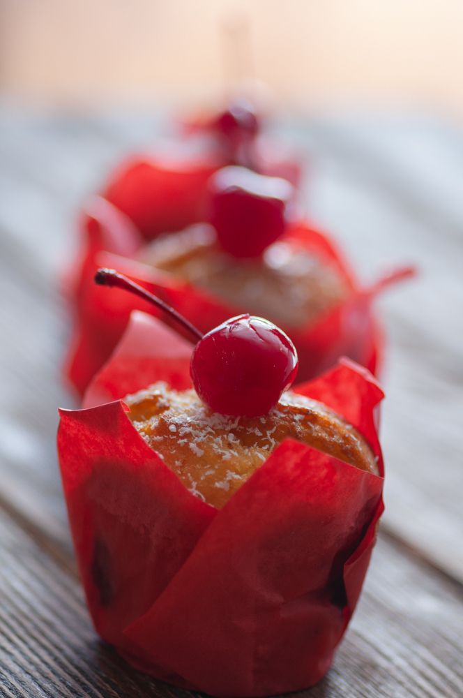 Chocolate mafins with cherries