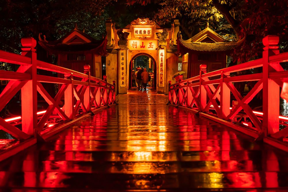 Ngoc Son Temple