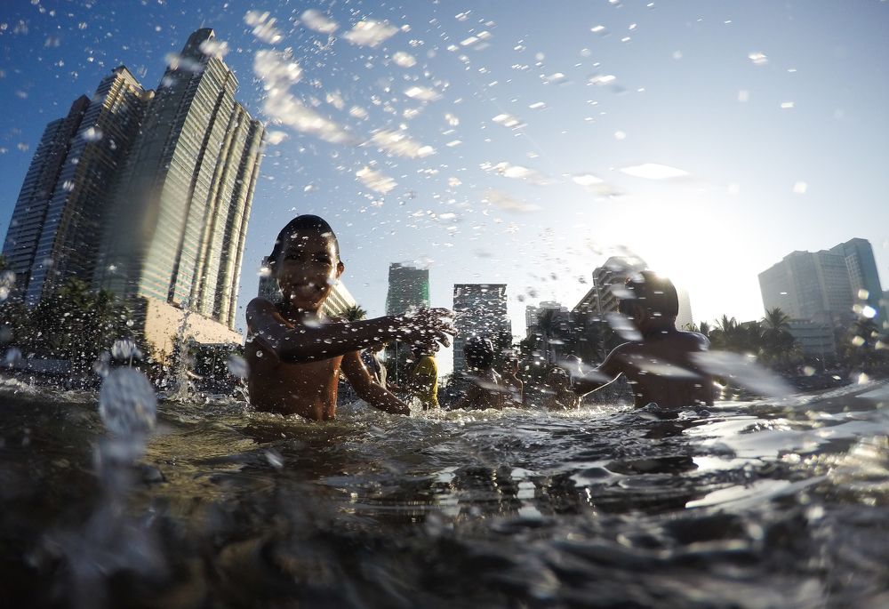 Manila Bay swim