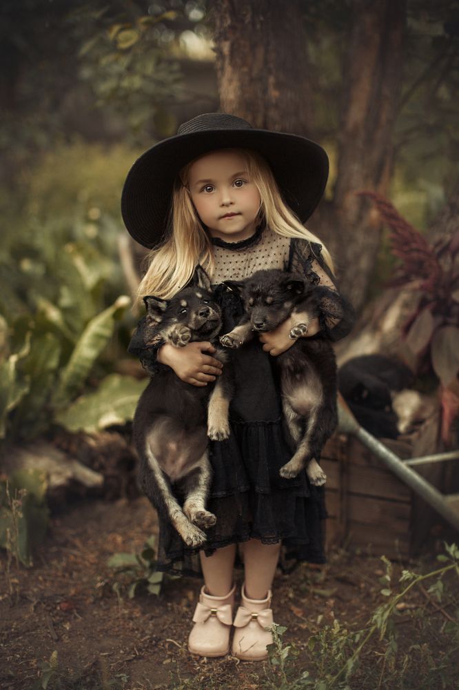 Иля и щенки