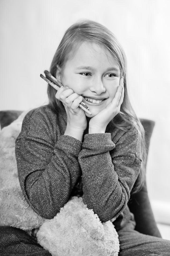 Алина Блинова- юный художник-аутист!