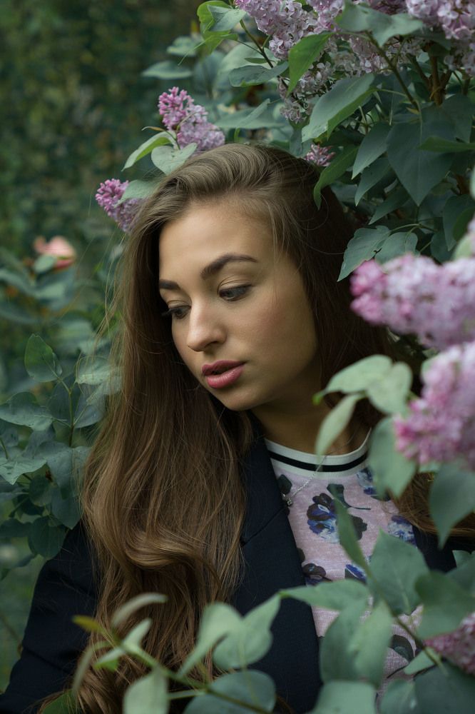 Девушка-весна