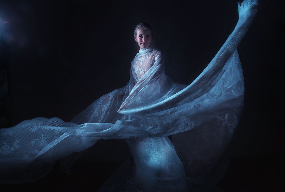 Танцовщица