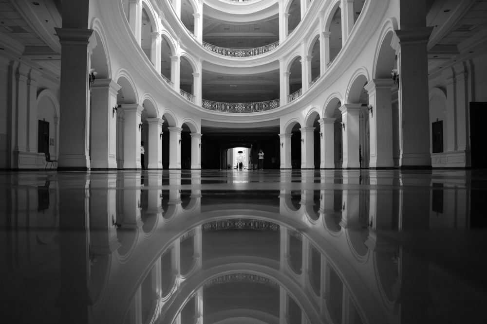 Symmetry with reflection
