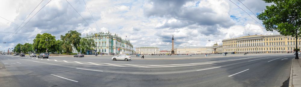 Дворцовая площадь Санкт-Петербурга