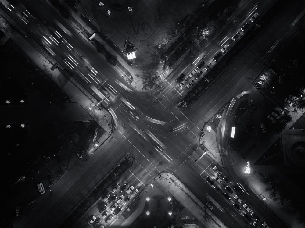 На перекрестке