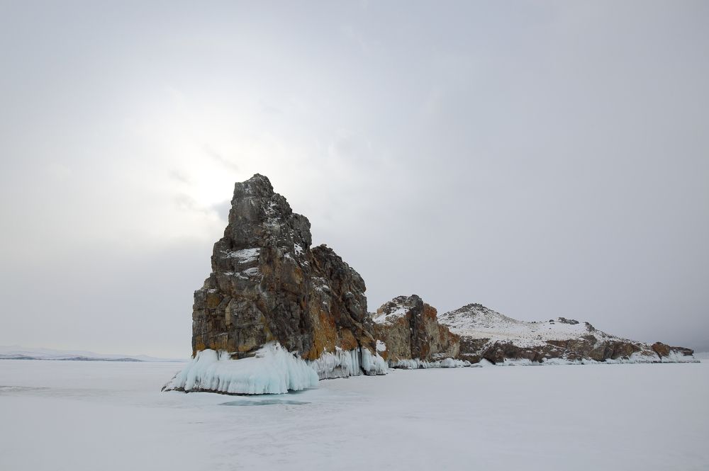 Остров Ольтрек под зимнем солнцем