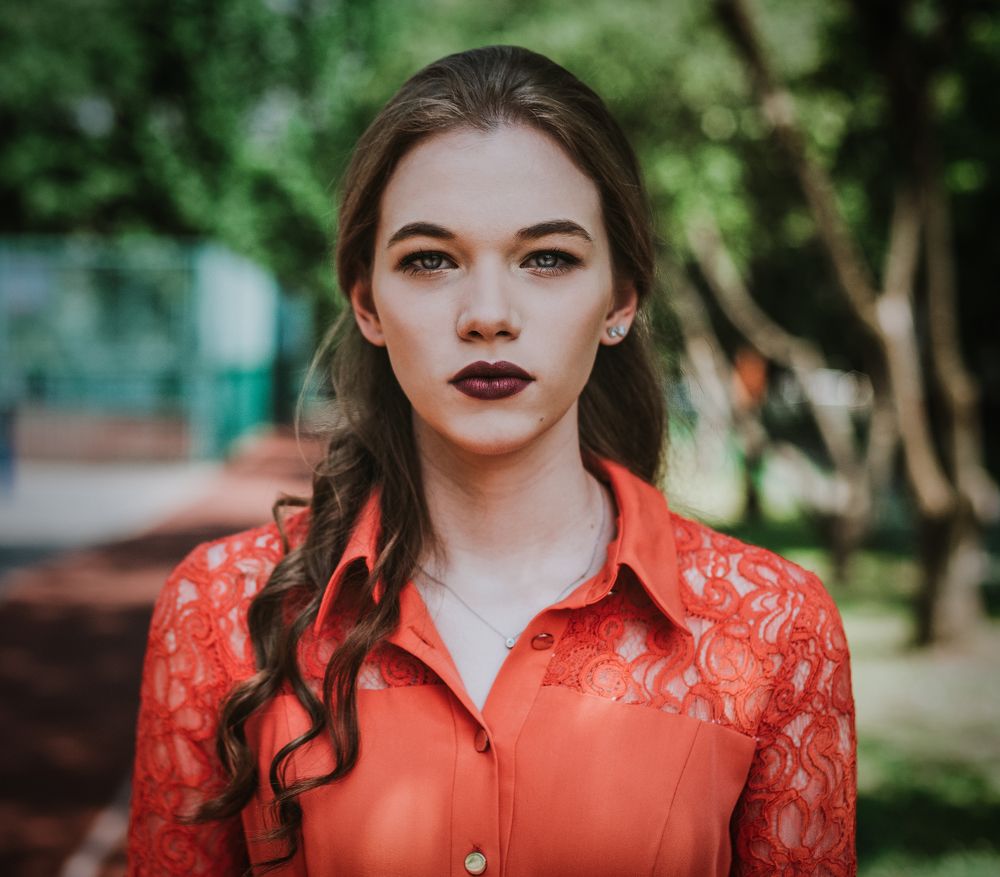 Выпускница