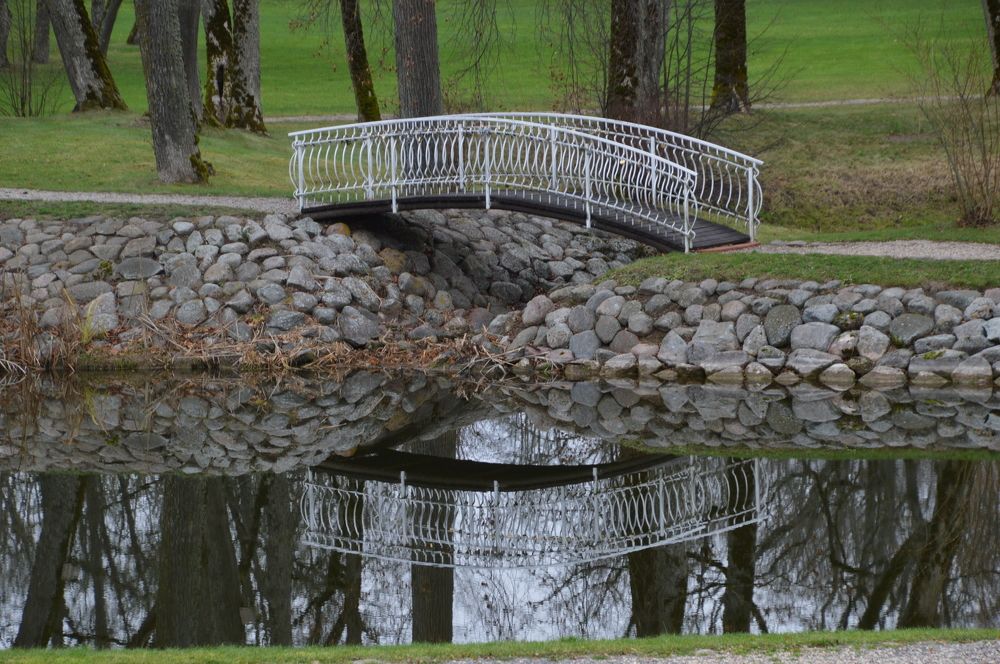 Taujėnų dvare rudeniniai atspindžiai