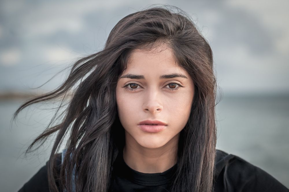 I see the sea in your eyes