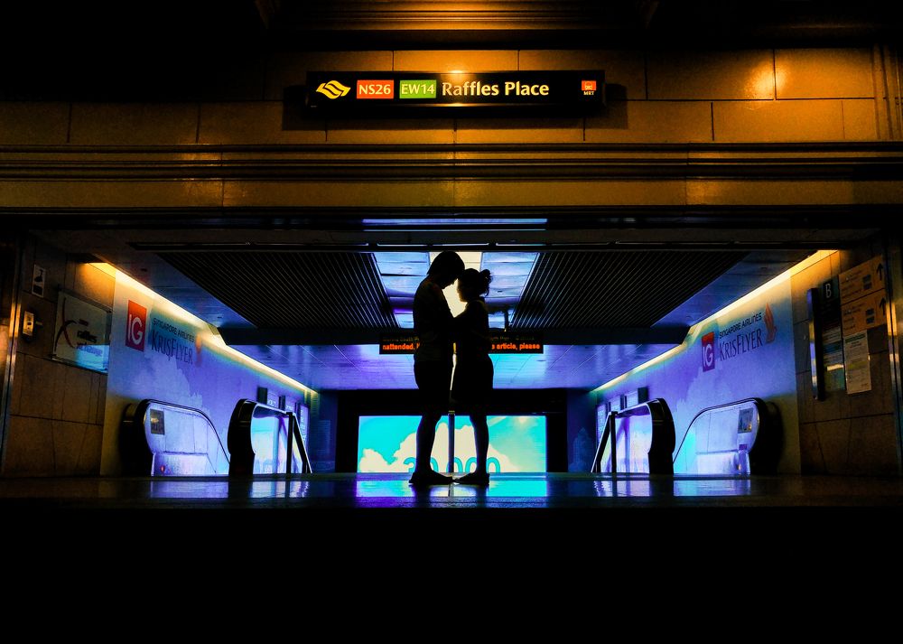Lovers in Raffles Place