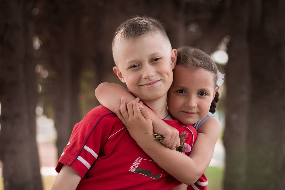 Брат и сестра