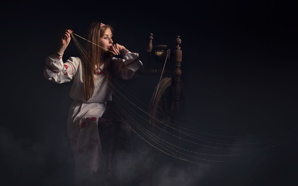 Макошь прядёт нити судьбы