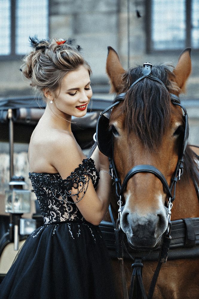 Photograph by Irina Wedstudio